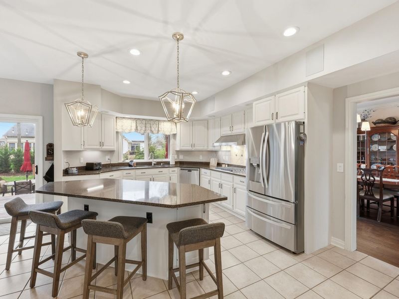 10542 Wellington Boulevard, Powell, OH 43065 Photo 13