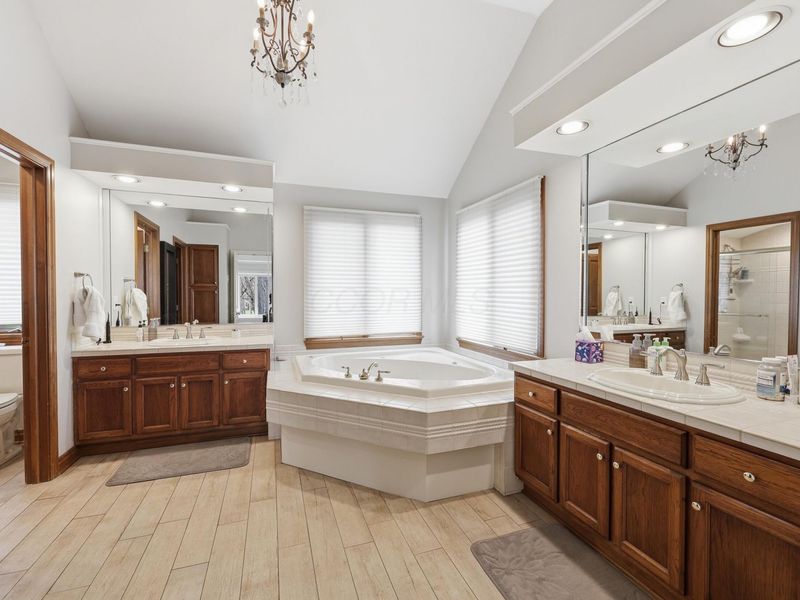 10542 Wellington Boulevard, Powell, OH 43065 Photo 28