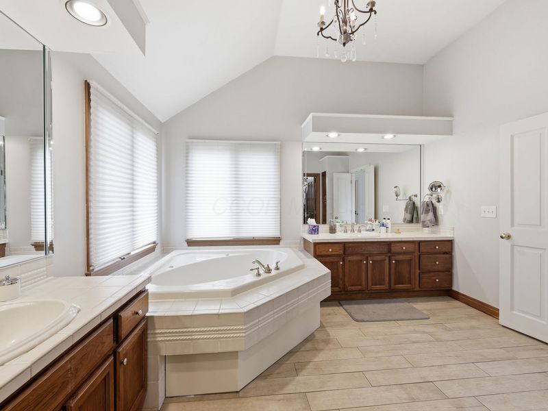 10542 Wellington Boulevard, Powell, OH 43065 Photo 30