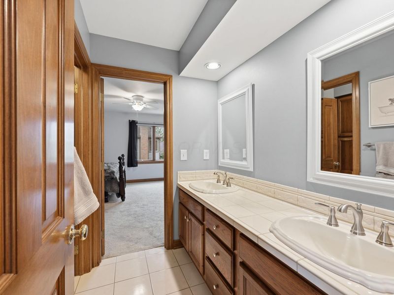 10542 Wellington Boulevard, Powell, OH 43065 Photo 33