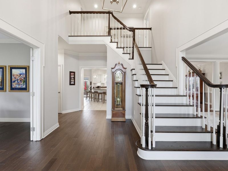 10542 Wellington Boulevard, Powell, OH 43065 Photo 6