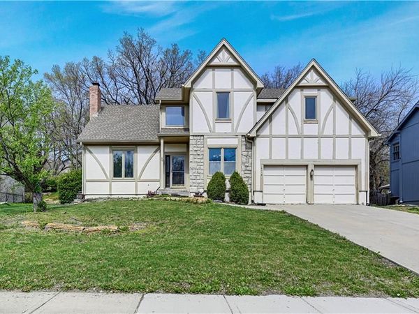 14714 W 83rd Street, Lenexa, KS 66215