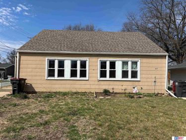 615-617 N 17th Street , Beatrice, NE 68310
