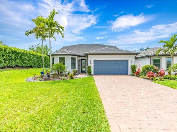6678 Pennyroyal DR, NAPLES, FL 34114