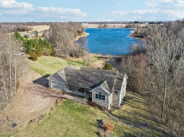 17489 Pleasant Valley Road, Shafer, MN 55074