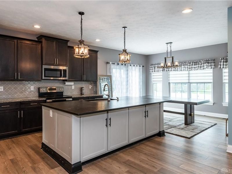 1665 Mulberry Woods Court, Vandalia, OH 45377 Photo 7