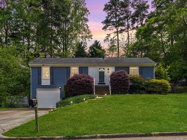 412 Pinecroft Drive, Raleigh, NC 27609