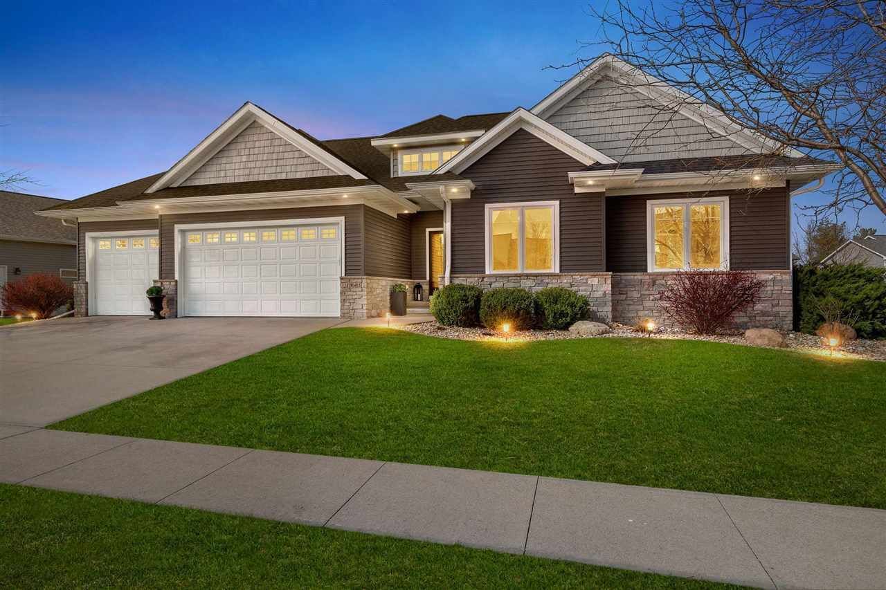 1945 Timber Wolf Dr, North Liberty, IA 52317 Main Photo