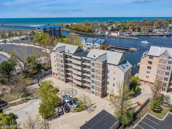 230 Water Street, Unit 2, St. Joseph, MI 49085
