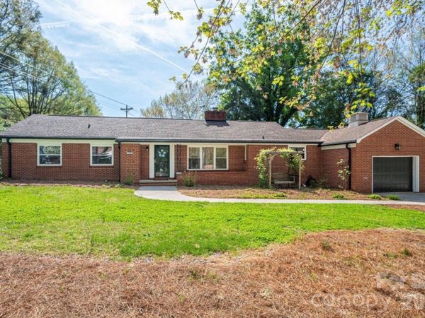 1105 Hillcrest Drive , Cherryville, NC 28021
