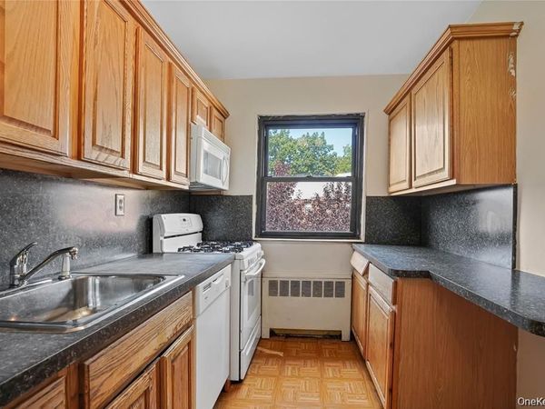 90-55 Shore Parkway , Unit 68, Howard Beach, NY 11414