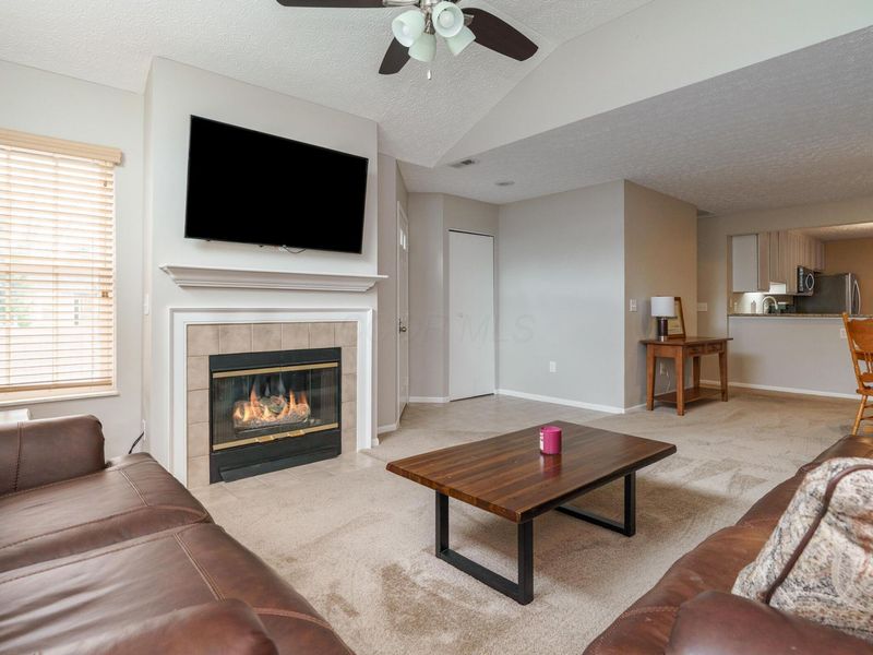 788 Windward Way, Unit 21, Columbus, OH 43230 Photo 7