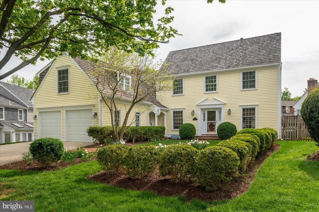 132 Upshire Circle, Gaithersburg, MD 20878 Main Photo