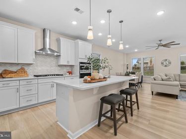 6266 ZINNIA LANE, HAYMARKET, VA 20169