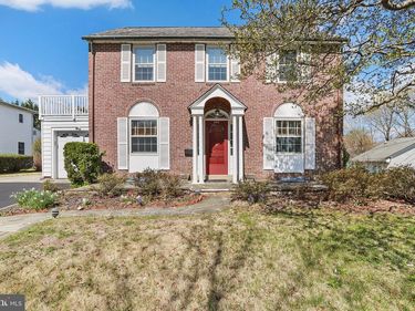 242 N ROLLING ROAD, SPRINGFIELD, PA 19064