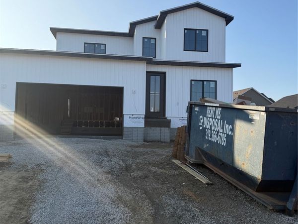 1615 38th Street SE, Cedar Rapids, IA 52403