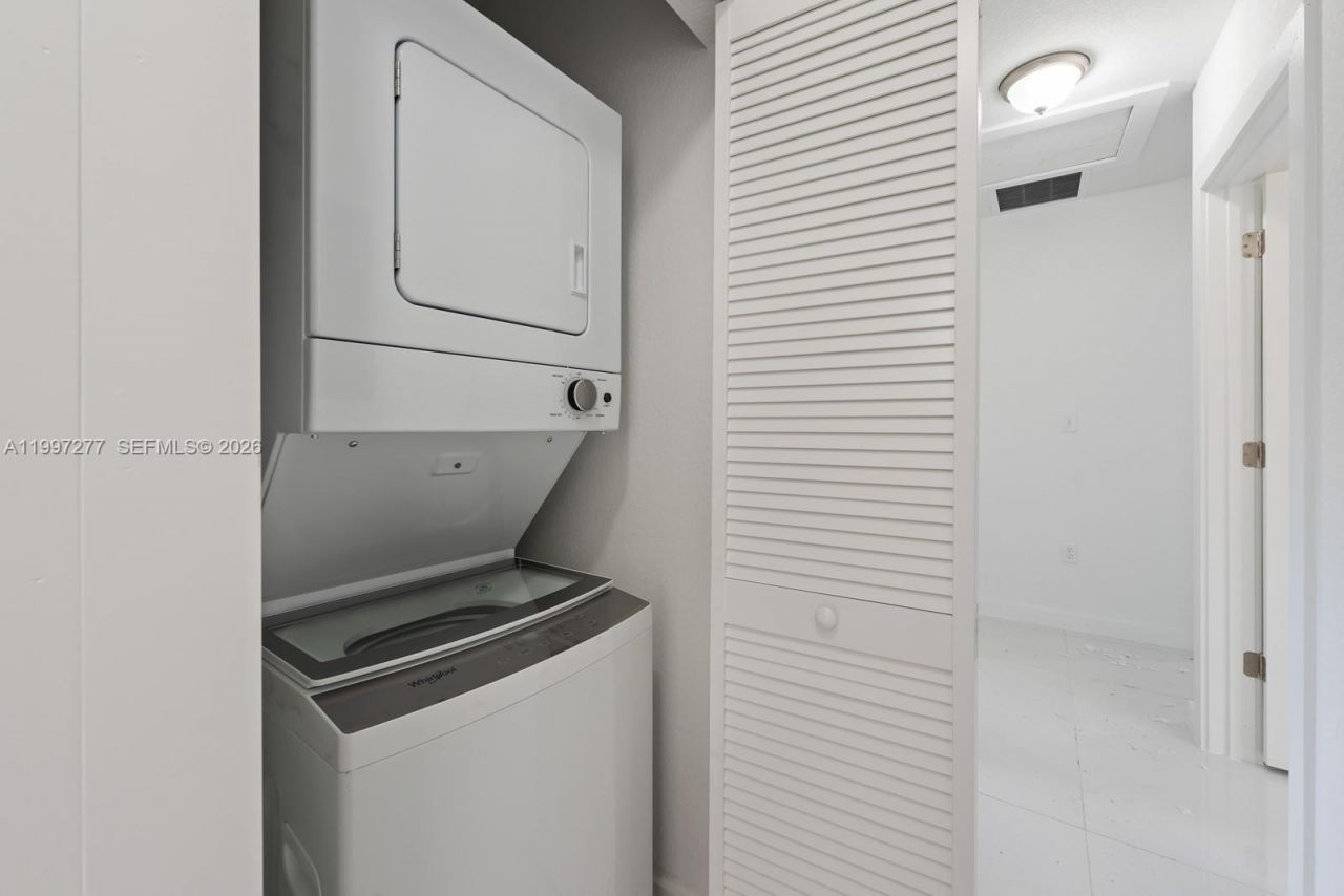 7940 NW 12th Ct, Unit B, Miami, FL 33147 Photo