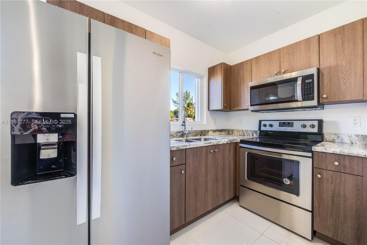 7940 NW 12th Ct, Unit B, Miami, FL 33147 Photo