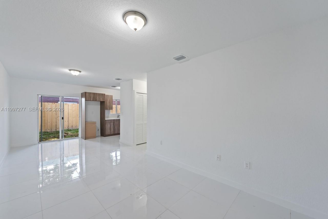 7940 NW 12th Ct, Unit B, Miami, FL 33147 Photo