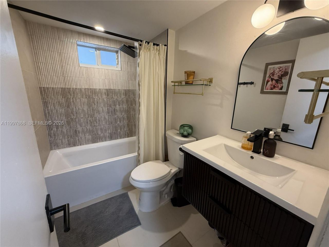 1666 West Ave, Unit 305, Miami Beach, FL 33139 Photo