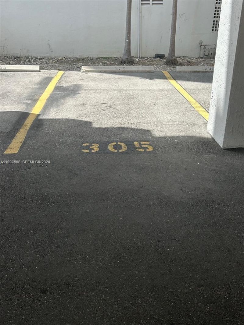 1666 West Ave, Unit 305, Miami Beach, FL 33139 Photo