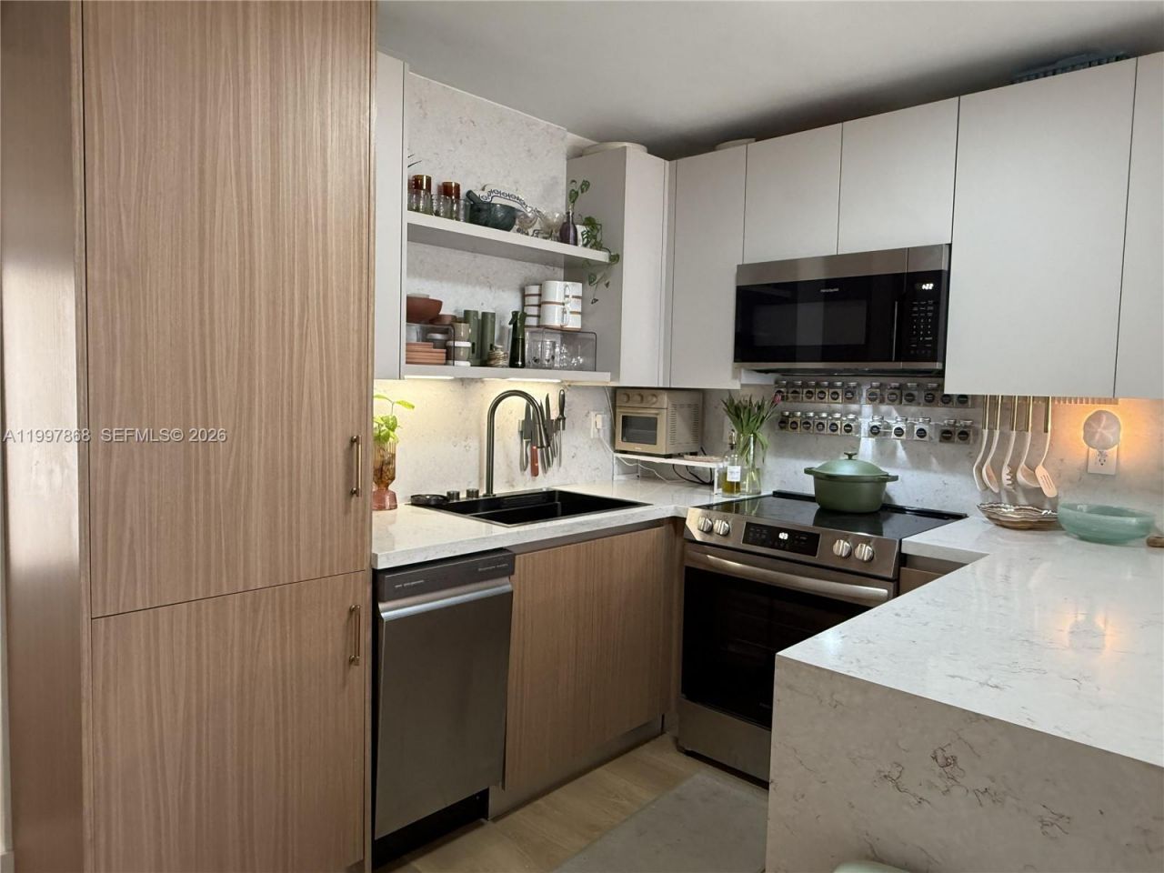 1666 West Ave, Unit 305, Miami Beach, FL 33139 Photo