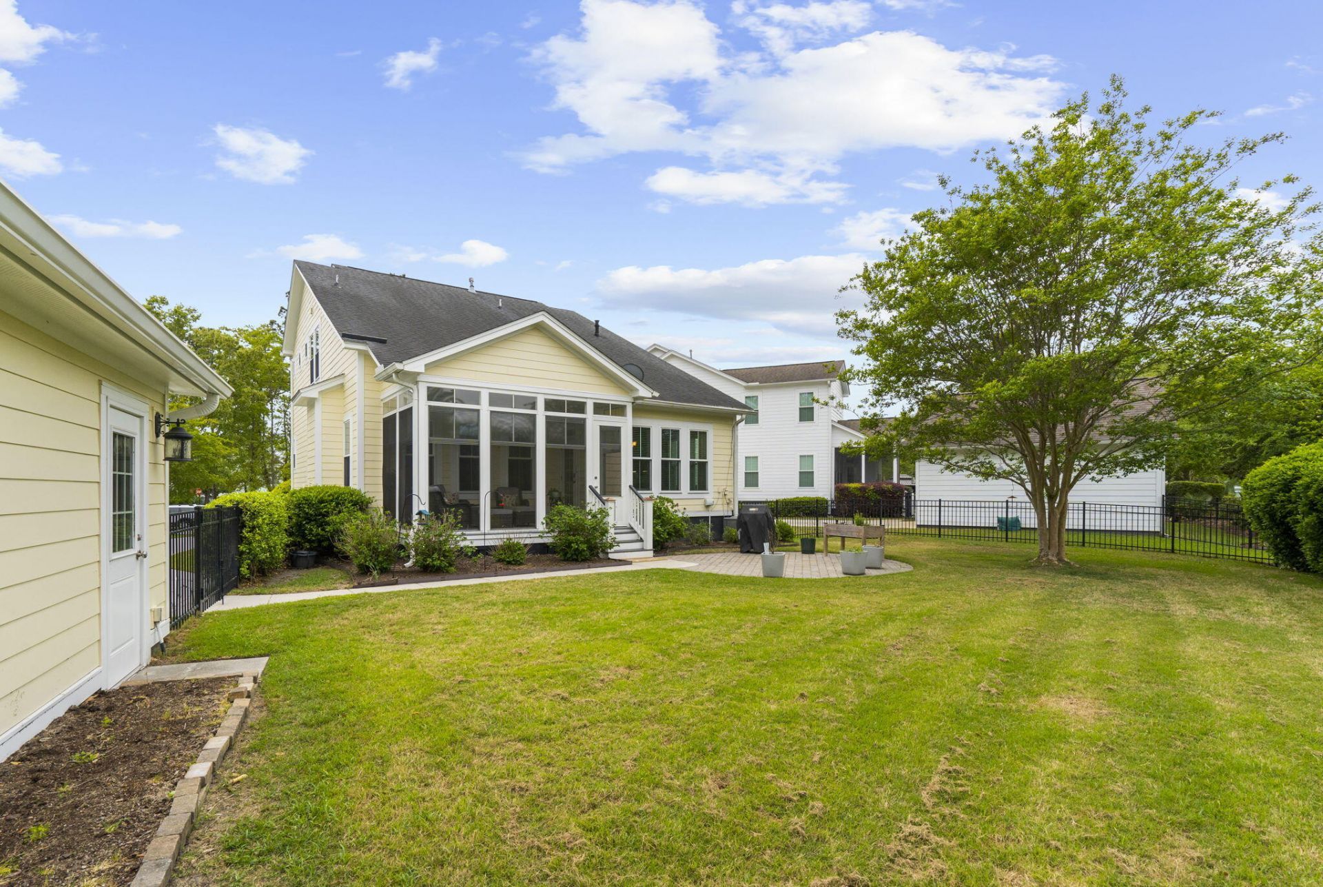 3716 Abercrombie Court Photo 6