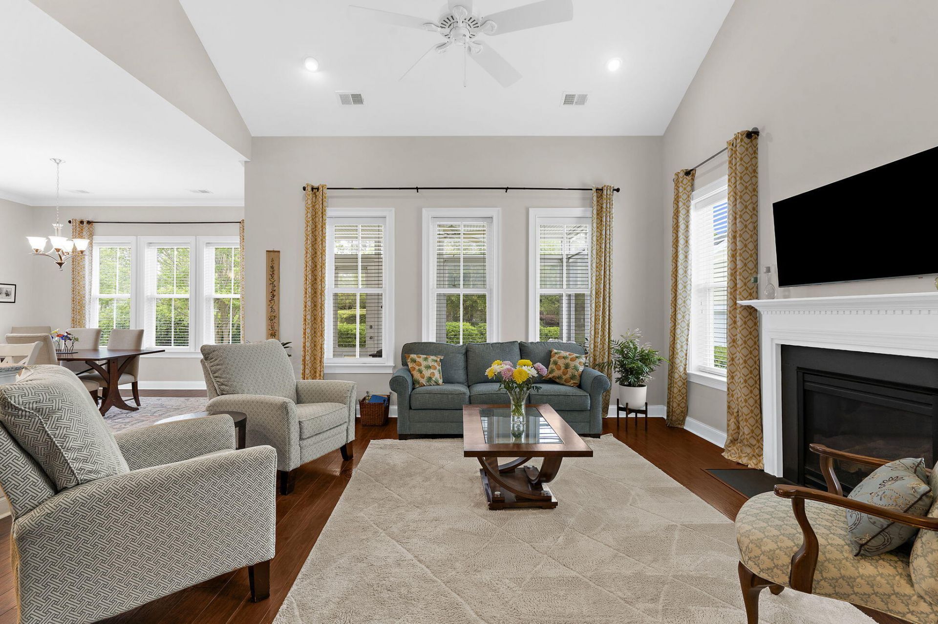 3716 Abercrombie Court Photo 8