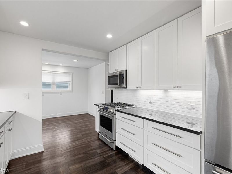 4302 Murray Avenue, Willoughby, OH 44094 Photo 12