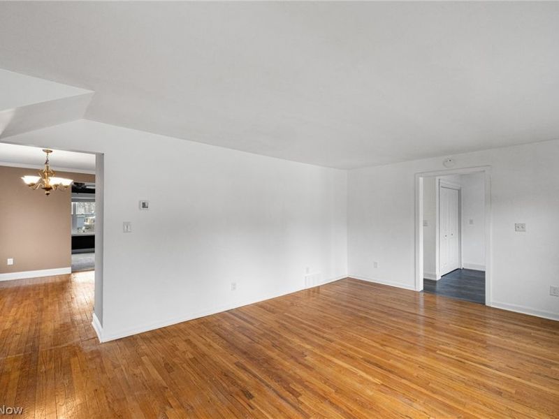 4302 Murray Avenue, Willoughby, OH 44094 Photo 6