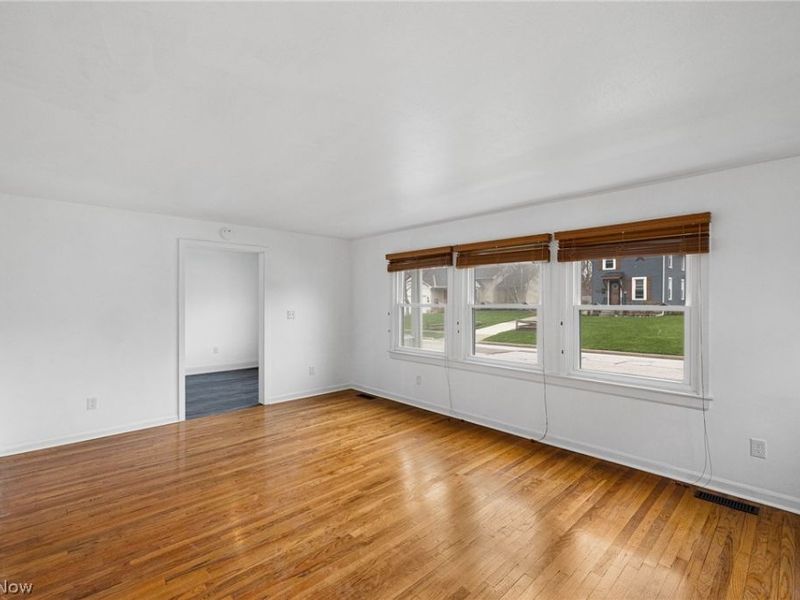 4302 Murray Avenue, Willoughby, OH 44094 Photo 7