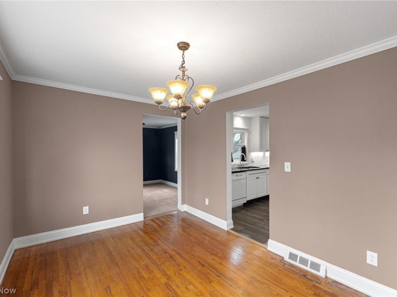 4302 Murray Avenue, Willoughby, OH 44094 Photo 8