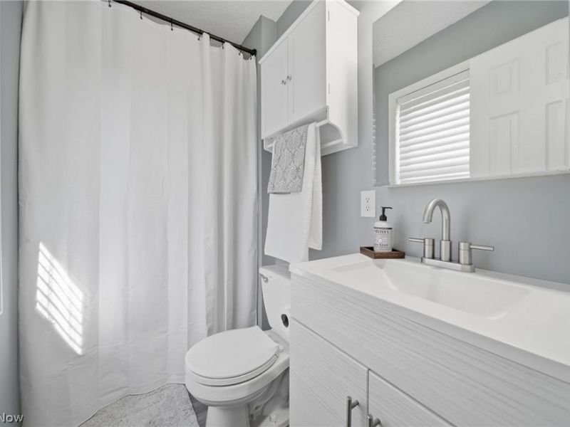 2382 Mount Pleasant Street NE, Canton, OH 44721 Photo 17