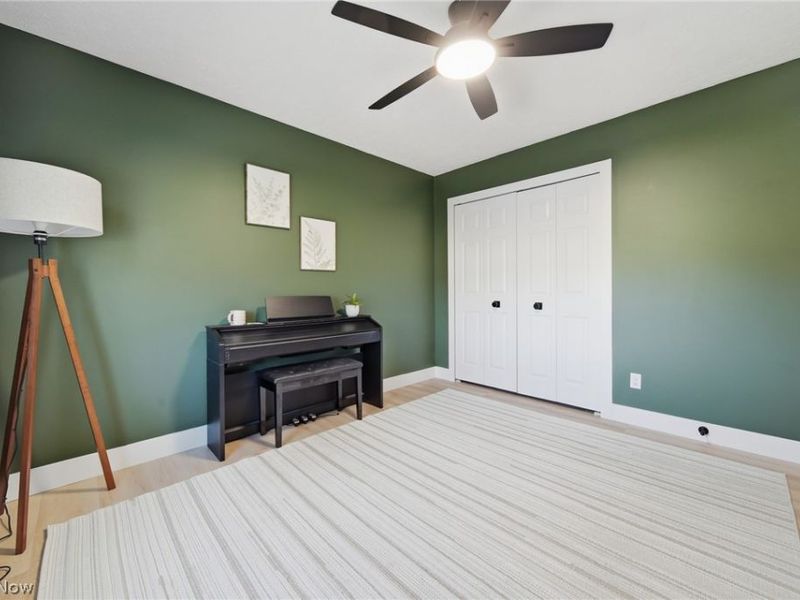 2382 Mount Pleasant Street NE, Canton, OH 44721 Photo 18