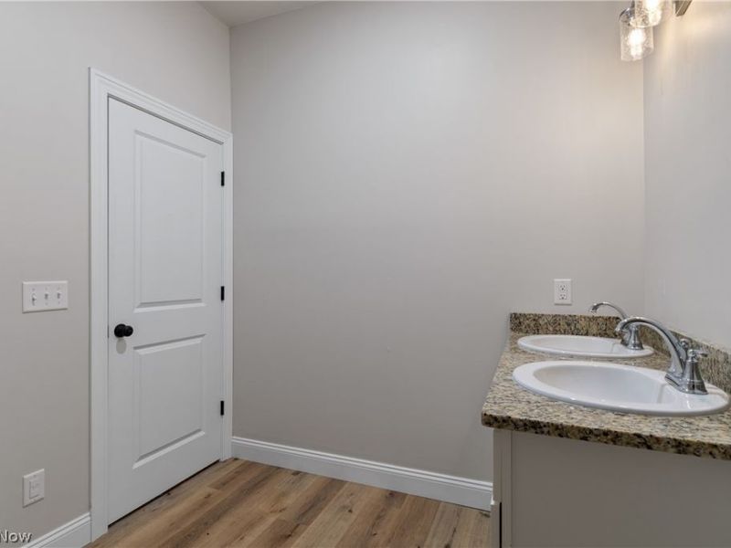 515 Pine Street NW, Beach City, OH 44608 Photo 17