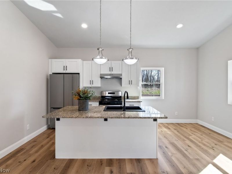 515 Pine Street NW, Beach City, OH 44608 Photo 6