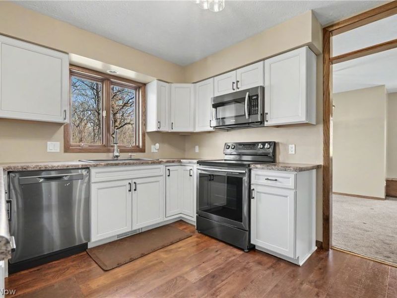 601 Treeside Drive, Stow, OH 44224 Photo 11