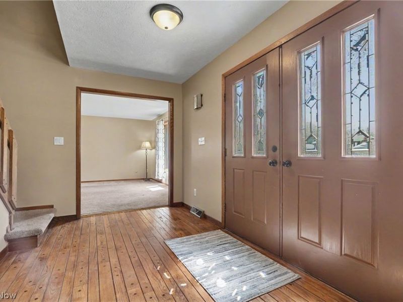 601 Treeside Drive, Stow, OH 44224 Photo 3