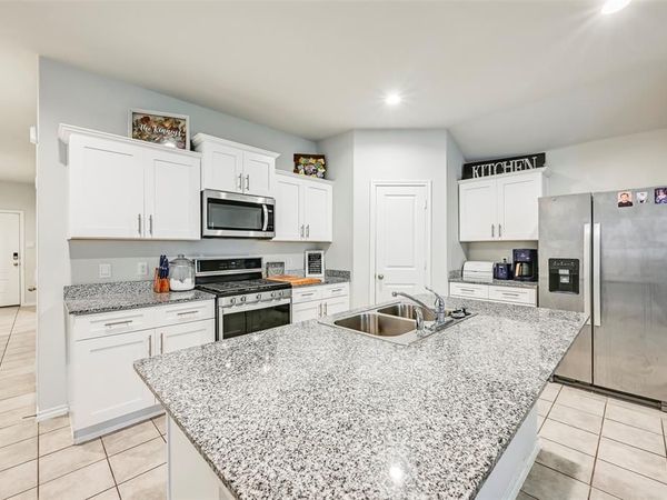 508 Bronze Circle W, Springtown, TX 76082