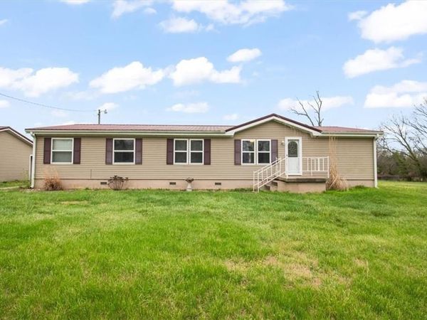 12391 SW Spring Street, Hume, MO 64752
