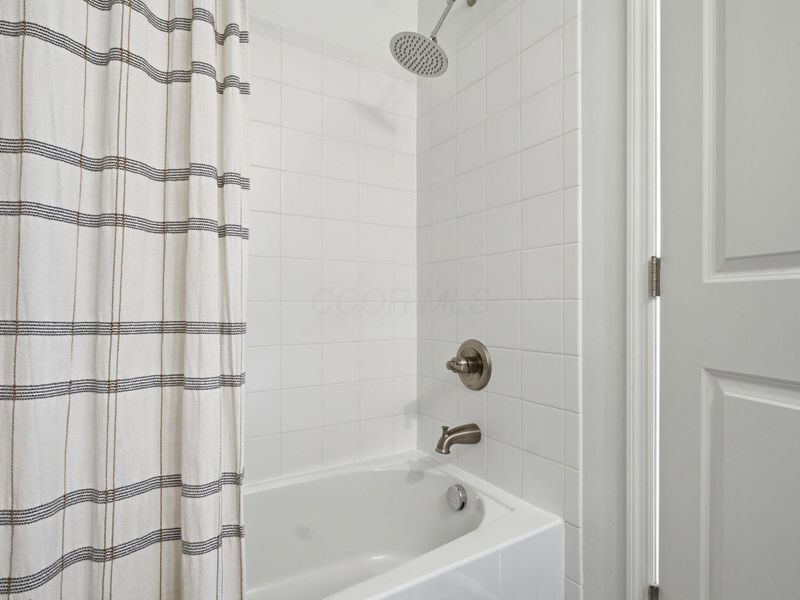 8050 Flint Run Place , Columbus, OH 43235 Photo 22