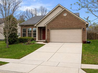 285 Gleneagles Way, Versailles, KY 40383