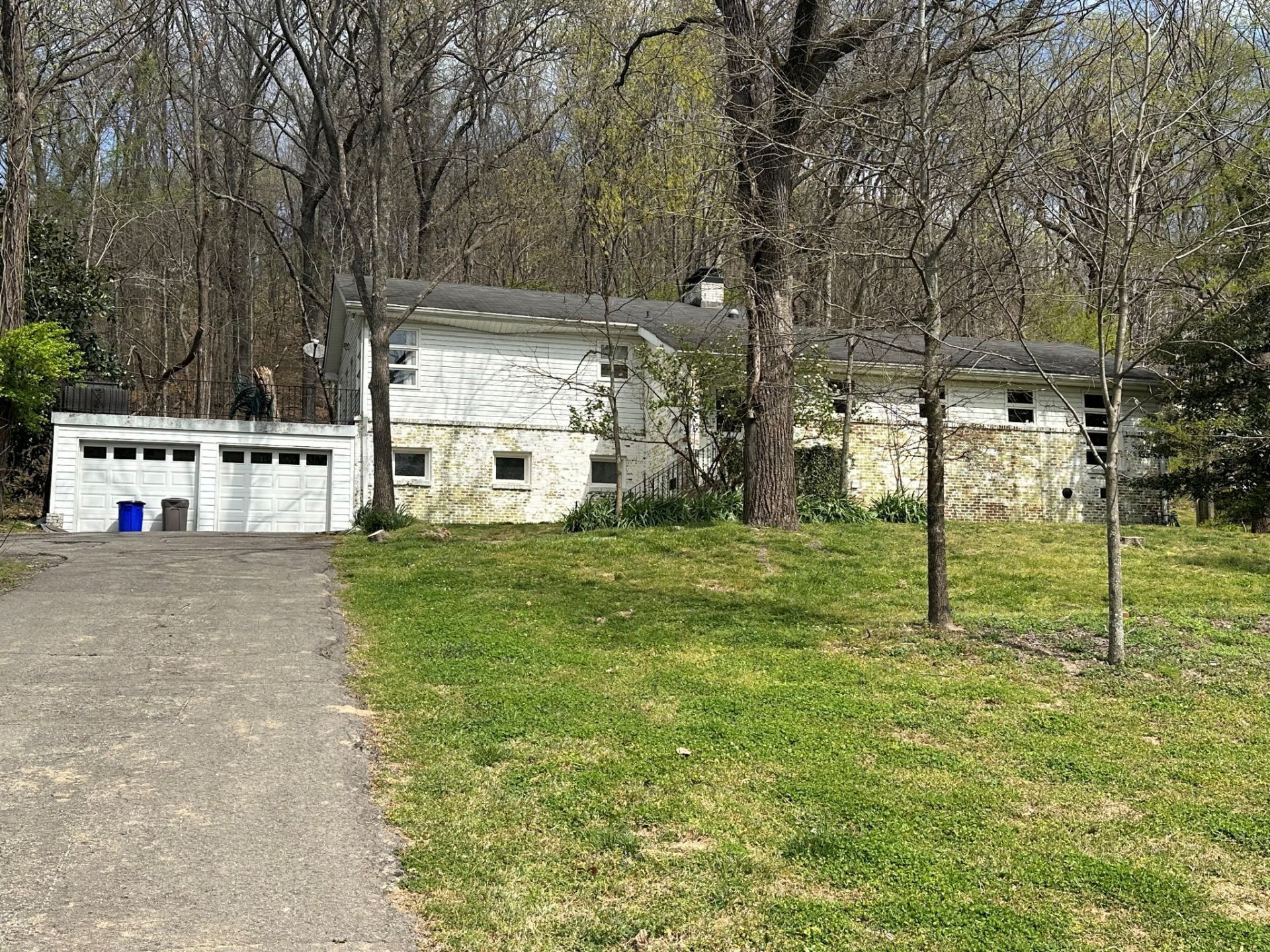1012 Norfleet Dr, Nashville, TN 37220 Main Photo