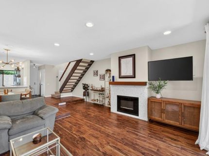 878 Woodside Ln #2, Unit 2, Sacramento, CA 95825 Photo