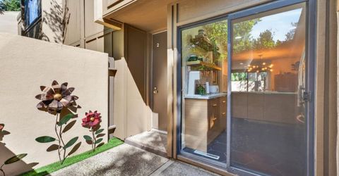 878 Woodside Ln #2, Unit 2, Sacramento, CA 95825 Photo