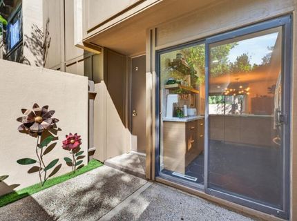 878 Woodside Ln #2, Unit 2, Sacramento, CA 95825 Photo