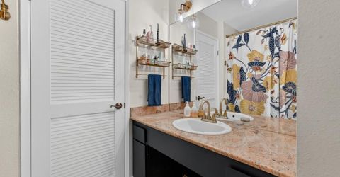 878 Woodside Ln #2, Unit 2, Sacramento, CA 95825 Photo