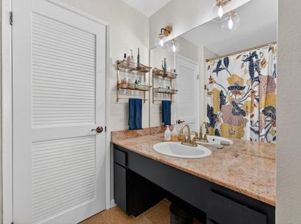 878 Woodside Ln #2, Unit 2, Sacramento, CA 95825 Photo