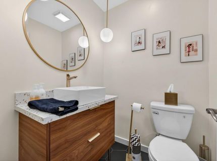 878 Woodside Ln #2, Unit 2, Sacramento, CA 95825 Photo