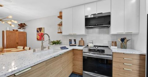 878 Woodside Ln #2, Unit 2, Sacramento, CA 95825 Photo